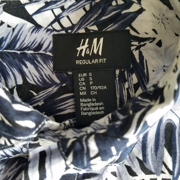 H&M Leaf Pattern Print Long Sleeve Size Small - Picture 5 of 5